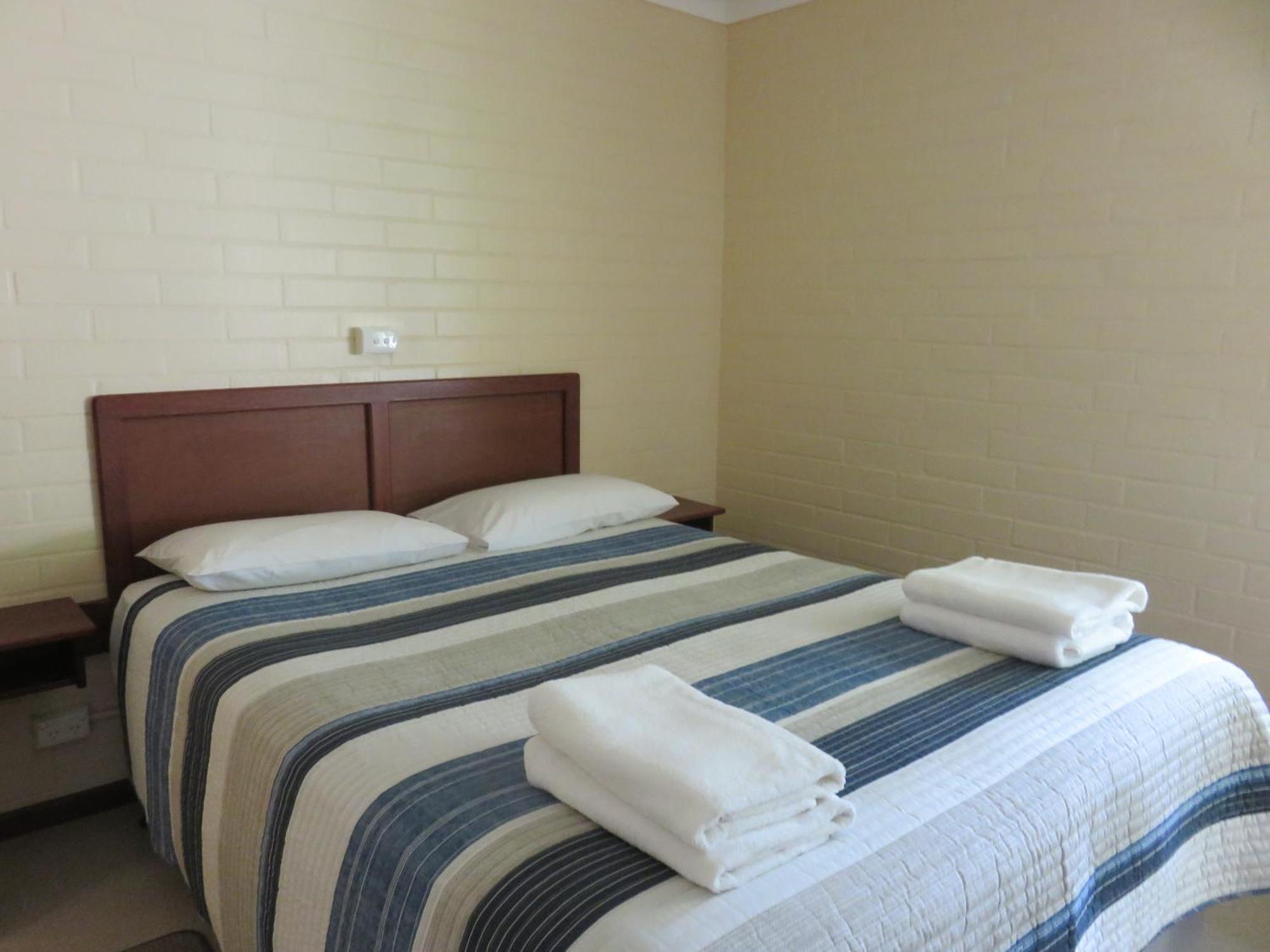 Siesta Park Holiday Resort Absolute Beachfront Resort بوسيلتون المظهر الخارجي الصورة